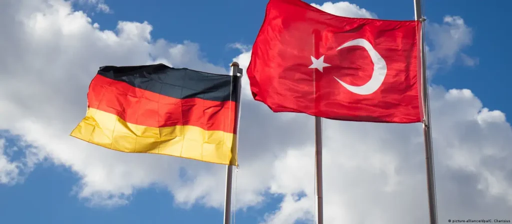 Lohnfertigung Türkei: Warum deutsche Unternehmen auf CNC-Drehteile aus der Türkei setzen