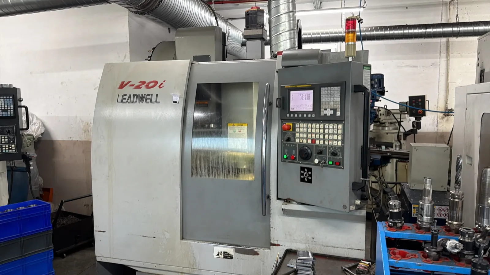 Leadwell V-20i - 3 Eksen CNC İşleme Merkezi